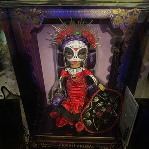 Rainbow High Club Edition Dia De Los Muertos collector doll in light up box, NIB